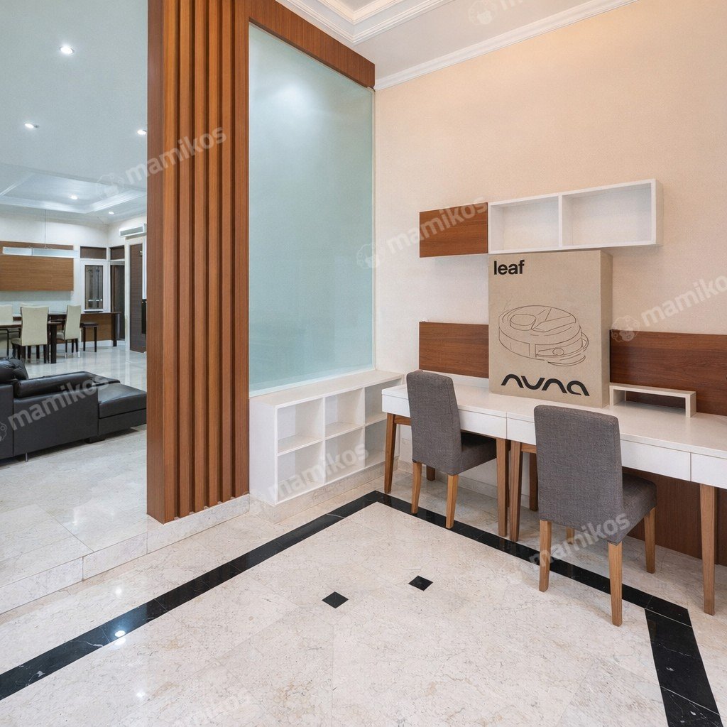 Rumah Sertifikat SHM 5 Kamar Tidur 3 Kamar Mandi Permata Buana Jakarta Barat - Photo 5