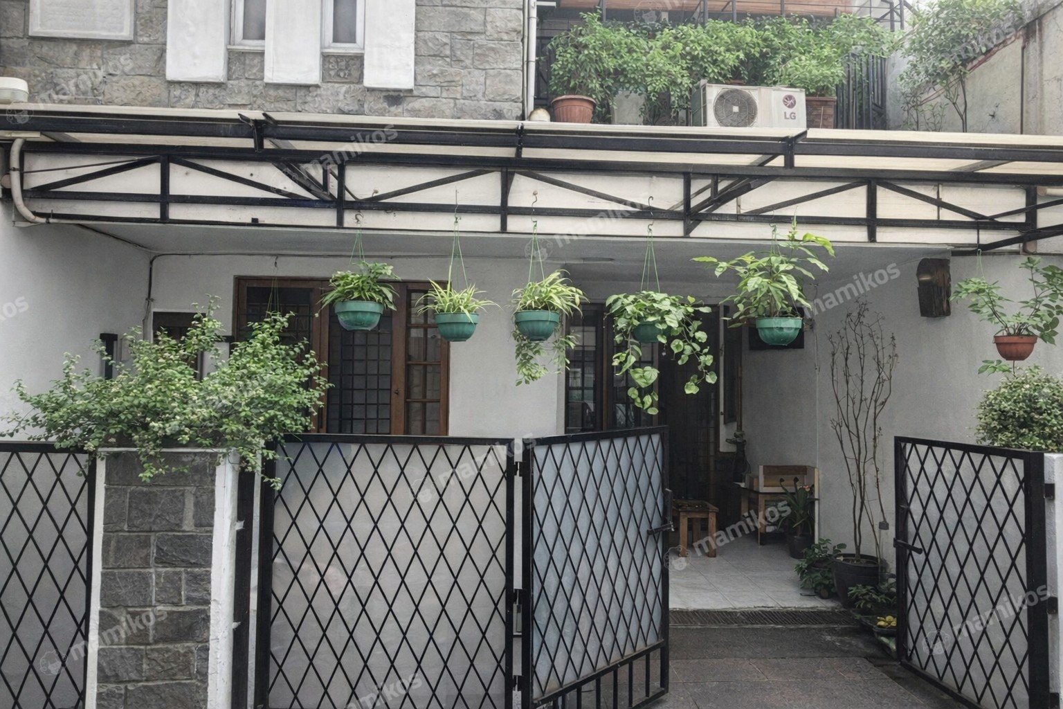 Rumah Sertifikat SHM 4 Kamar Tidur 3 Kamar Mandi Tebet Jakarta Selatan