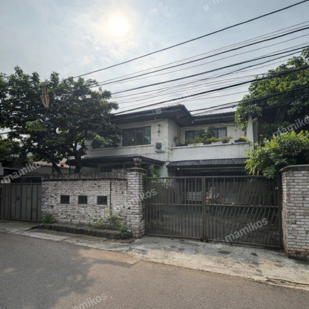 Rumah 6 Kamar Tidur 5 Kamar Mandi 2 Lantai Cilandak Jakarta Selatan - Photo 3