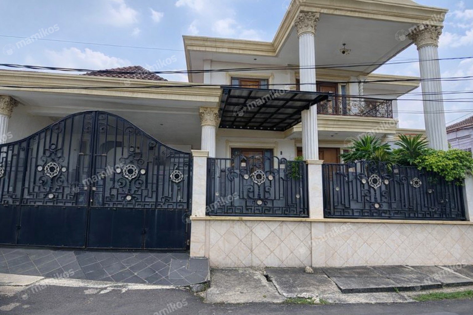 Rumah Sertifikat SHM 7 Kamar Tidur 6 Kamar Mandi Jatiwaringin Jakarta Timur