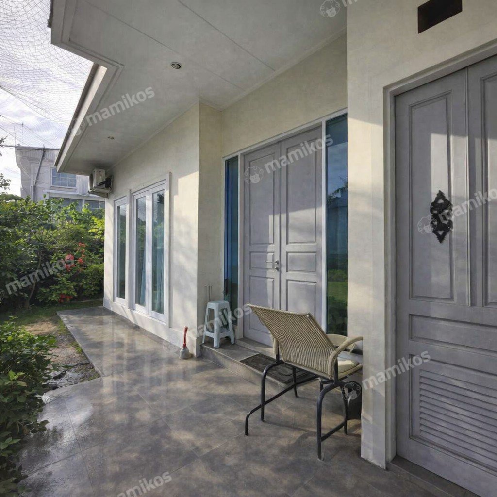 Rumah Sertifikat SHM 3 Kamar Tidur 2 Kamar Mandi Permata Buana Jakarta Barat - Photo 4