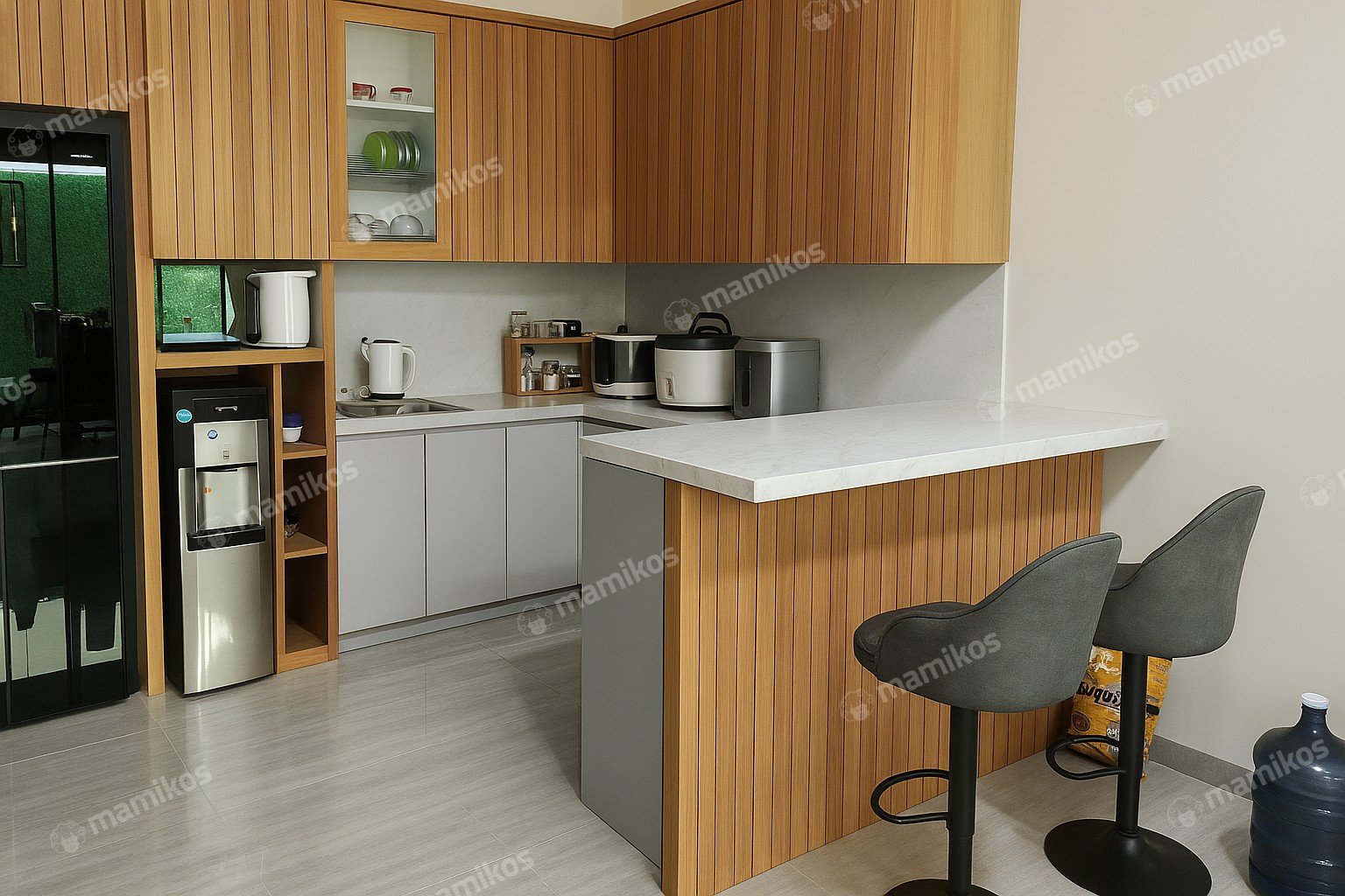 Rumah Sertifikat SHM 5 Kamar Tidur 6 Kamar Mandi Green garden Jakarta Barat