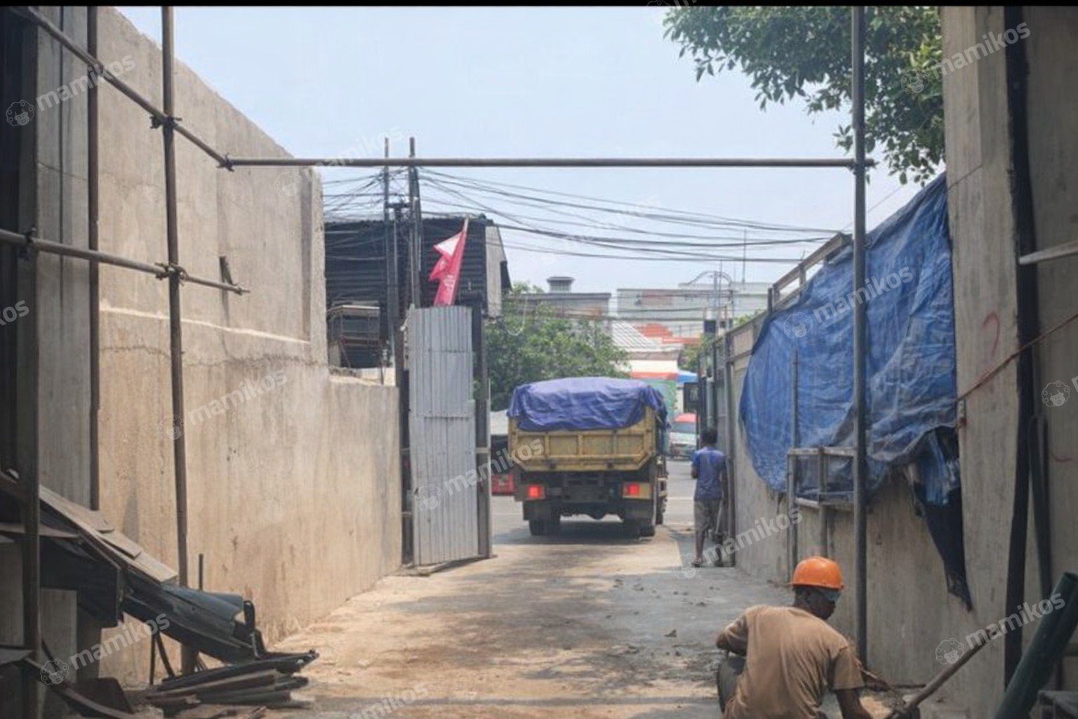 Rumah Baru Sertifikat SHM 3 Lantai Jembatan Lima Jakarta Barat