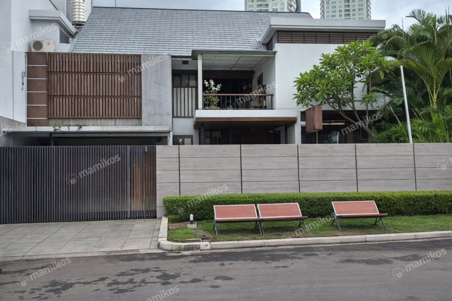 Rumah Sertifikat SHM 4 Kamar Tidur 3 Kamar Mandi Gandaria Jakarta Selatan