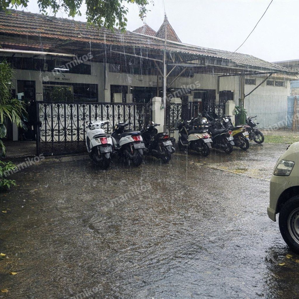 Rumah Sertifikat SHM 4 Kamar Tidur 3 Kamar Mandi Duren Sawit Jakarta Timur - Photo 2