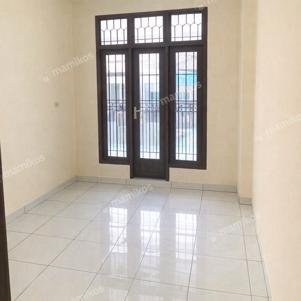 Rumah Sertifikat SHM 5 Kamar Tidur 4 Kamar Mandi Pondok Indah Jakarta Selatan - Photo 4