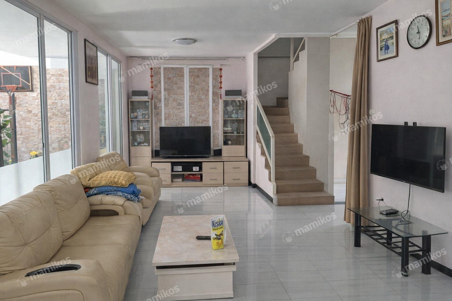 Rumah Sertifikat SHM 4 Kamar Tidur 4 Kamar Mandi Taman Palem Jakarta Barat