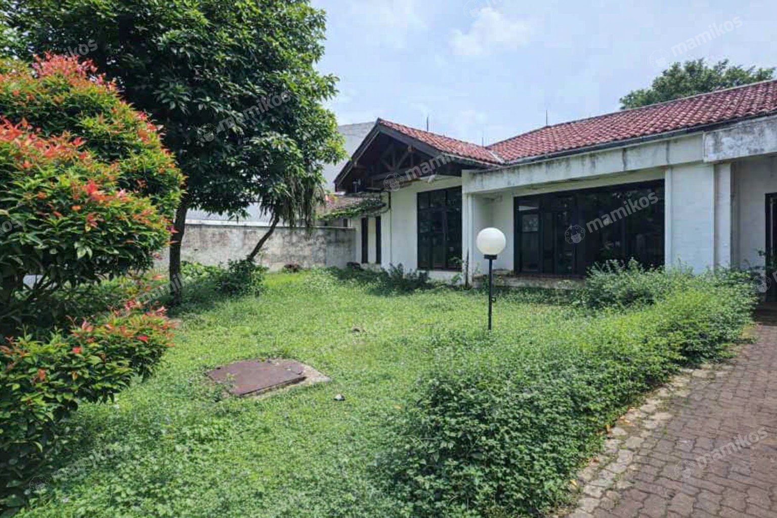 Rumah Sertifikat SHM 4 Kamar Tidur 3 Kamar Mandi Kemang Jakarta Selatan