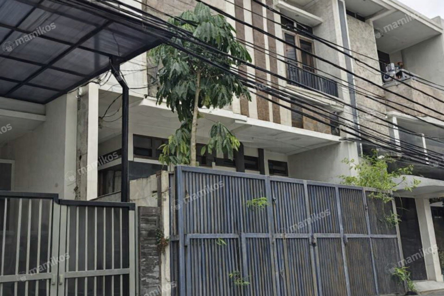 Rumah Sertifikat SHM 3 Kamar Tidur 3 Kamar Mandi Green Ville Jakarta Barat