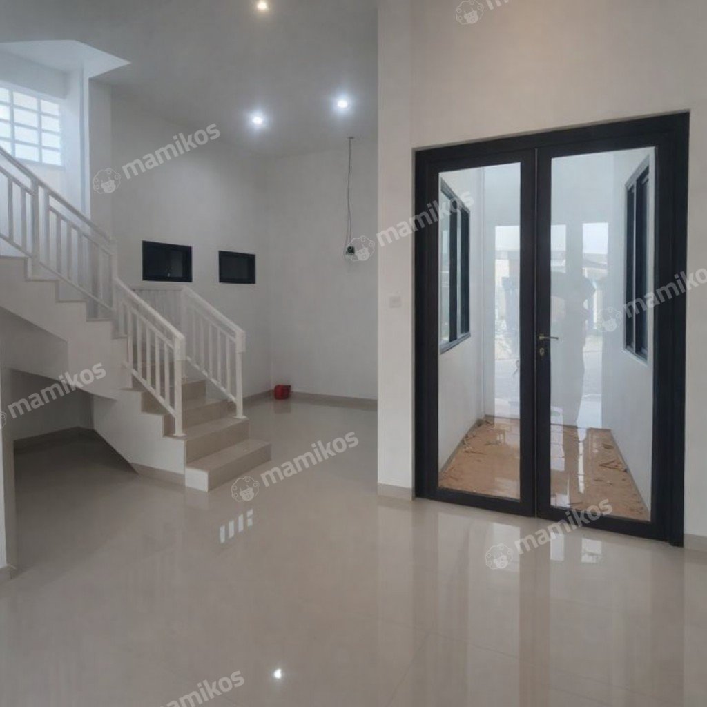 Rumah Baru Sertifikat SHM 5 Kamar Tidur Kebon Jeruk Jakarta Barat - Photo 2