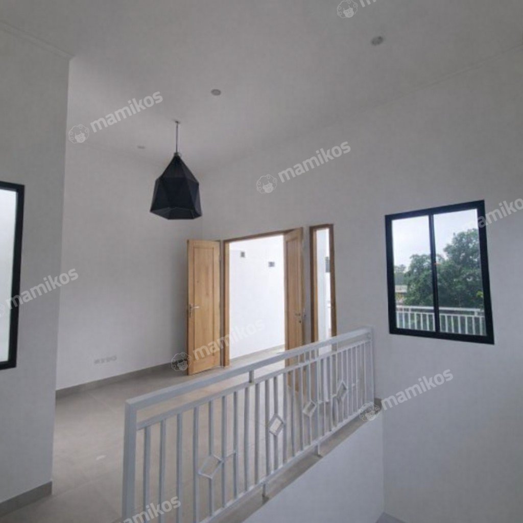 Rumah Baru Sertifikat SHM 5 Kamar Tidur Kebon Jeruk Jakarta Barat - Photo 5