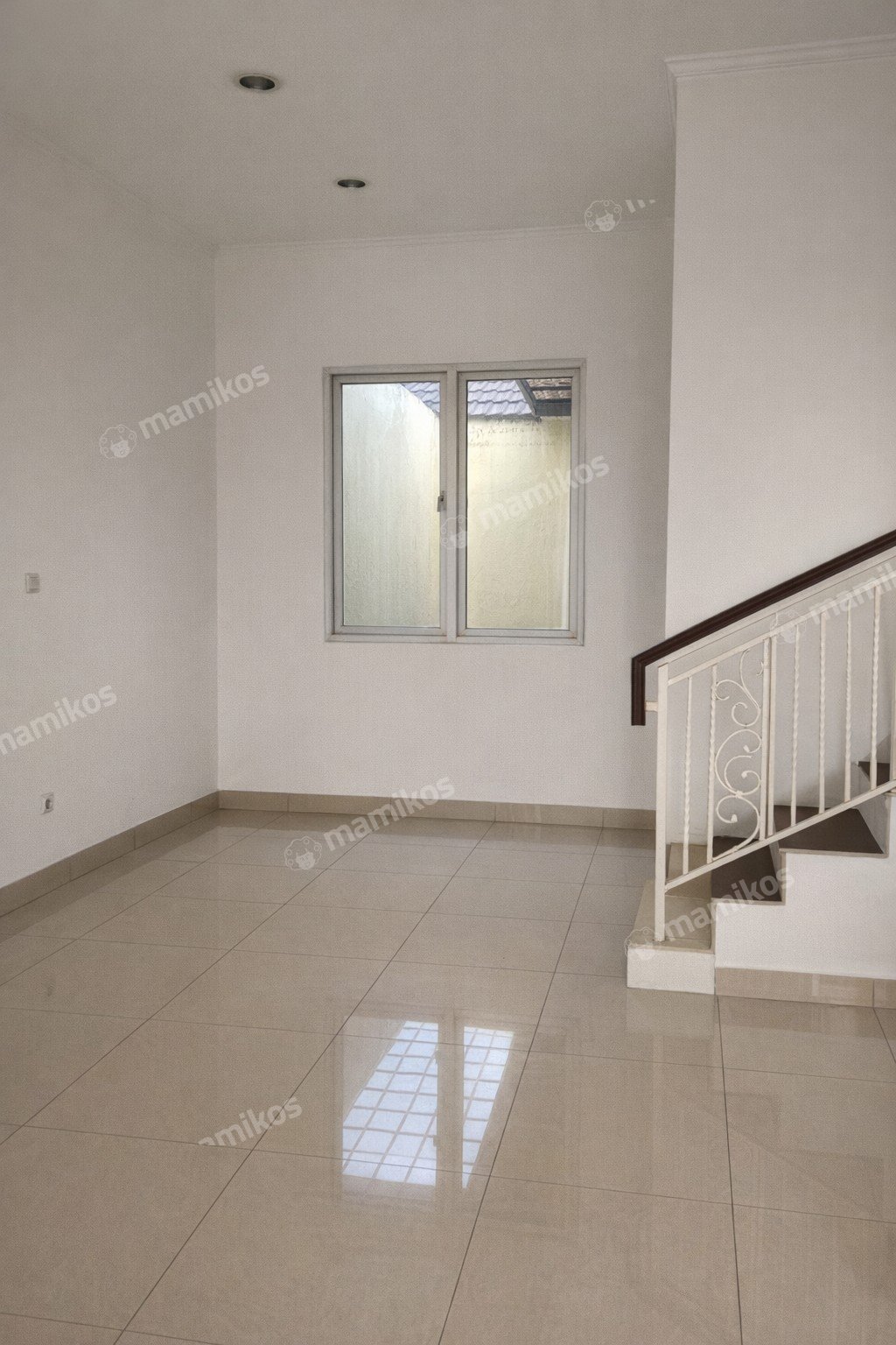 Rumah Sertifikat SHM 3 Kamar Tidur 2 Kamar Mandi Jakarta Garden City Jakarta Timur - Photo 2
