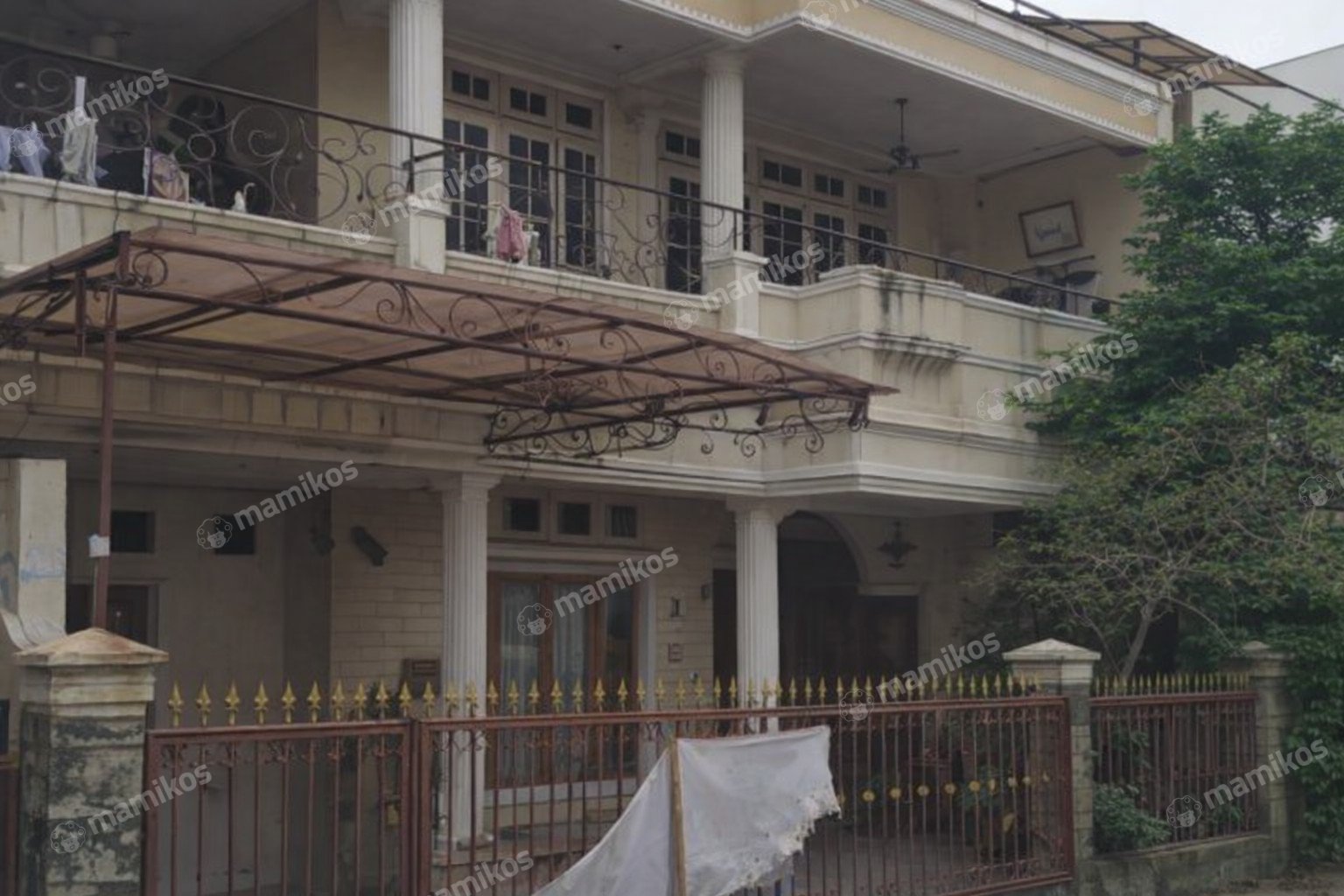 Rumah 4 Kamar Tidur 3 Kamar Mandi 2 Lantai Rawamangun Jakarta Timur