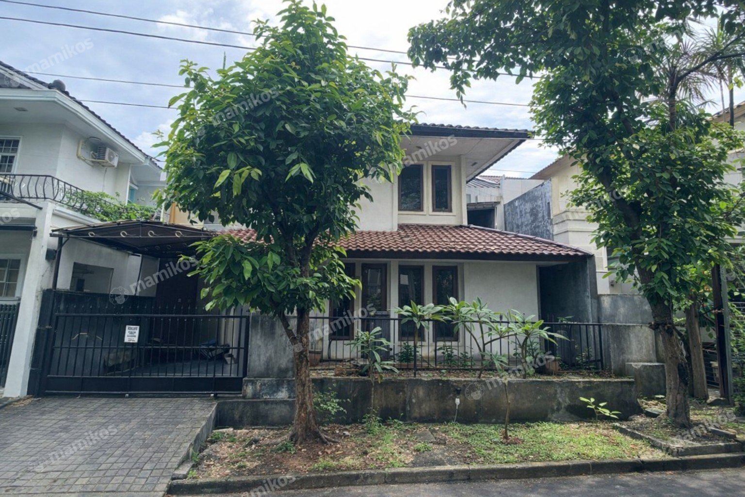 Rumah Sertifikat SHM 4 Kamar Tidur 4 Kamar Mandi Bintaro Jakarta Selatan