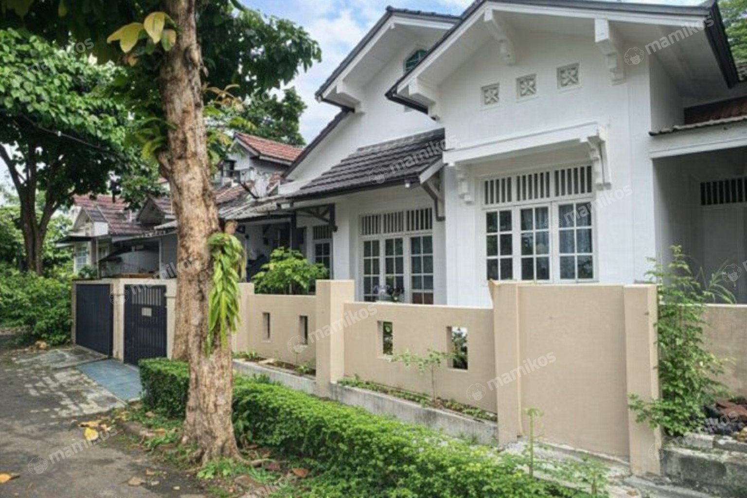 Rumah Sertifikat SHM 2 Kamar Tidur 1 Kamar Mandi Bintaro Jakarta Selatan