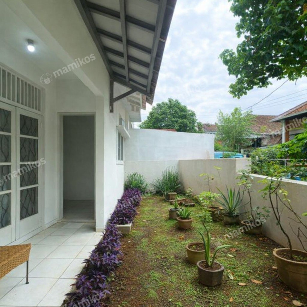 Rumah Sertifikat SHM 2 Kamar Tidur 1 Kamar Mandi Bintaro Jakarta Selatan - Photo 2