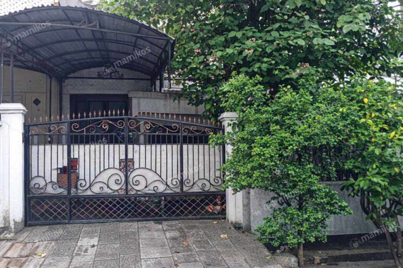 Rumah Sertifikat SHM 4 Kamar Tidur 4 Kamar Mandi Pulomas Jakarta Timur