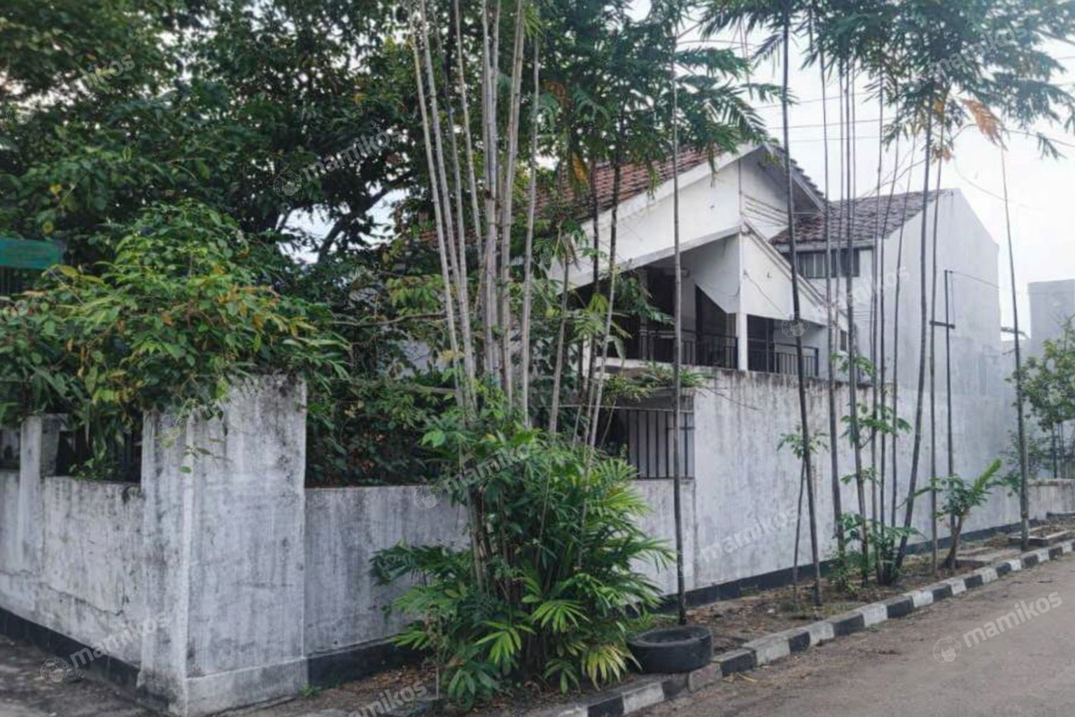 Rumah Sertifikat SHM 4 Kamar Tidur 4 Kamar Mandi Pulomas Jakarta Timur - Photo 2