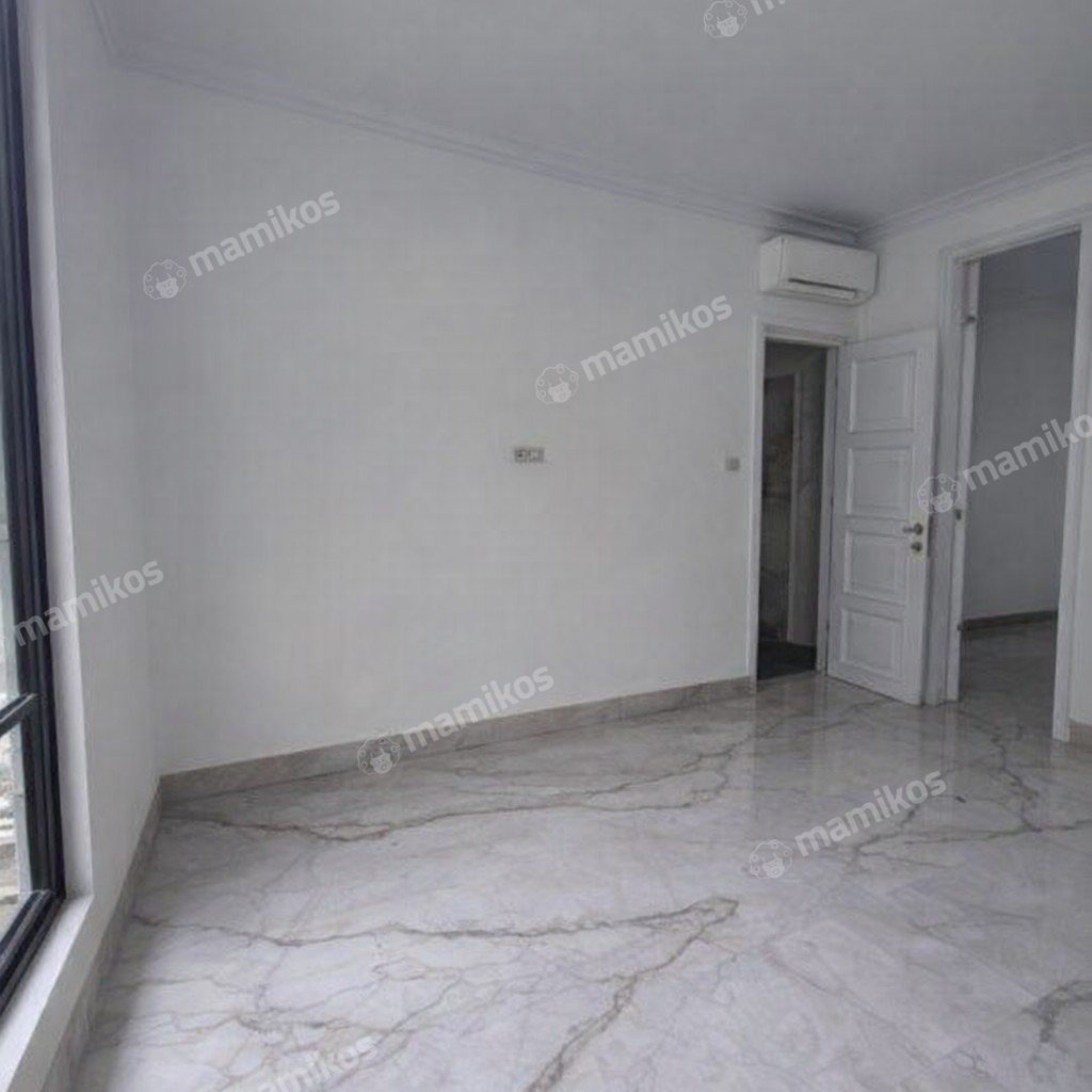 Rumah Baru Sertifikat SHM 6 Kamar Tidur Kelapa Gading Jakarta Utara - Photo 4