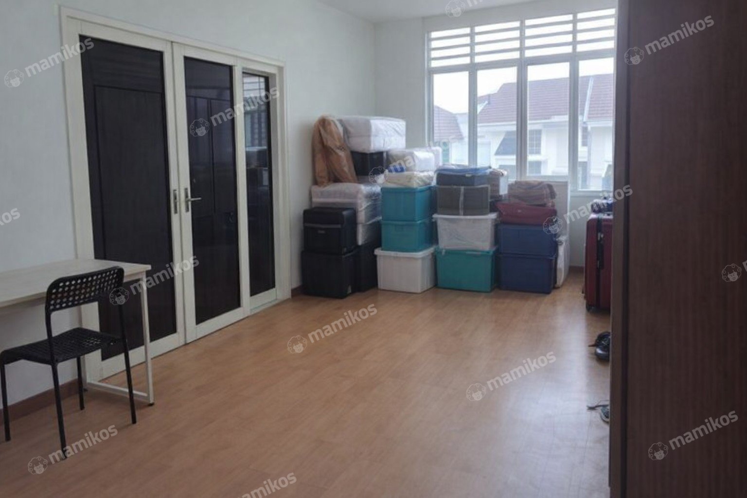 Rumah Sertifikat SHM 3 Kamar Tidur 3 Kamar Mandi Metland Puri Jakarta Barat - Photo 2