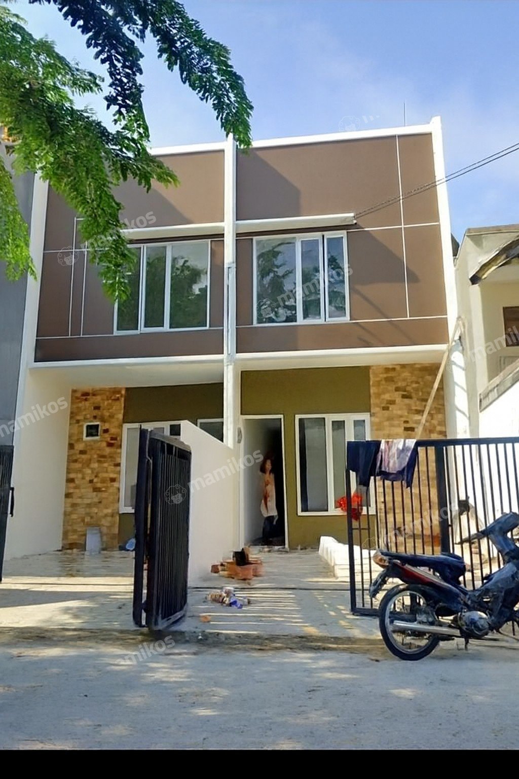 Rumah Sertifikat SHM 3 Kamar Tidur 3 Kamar Mandi Kelapa Gading Jakarta Utara - Photo 2