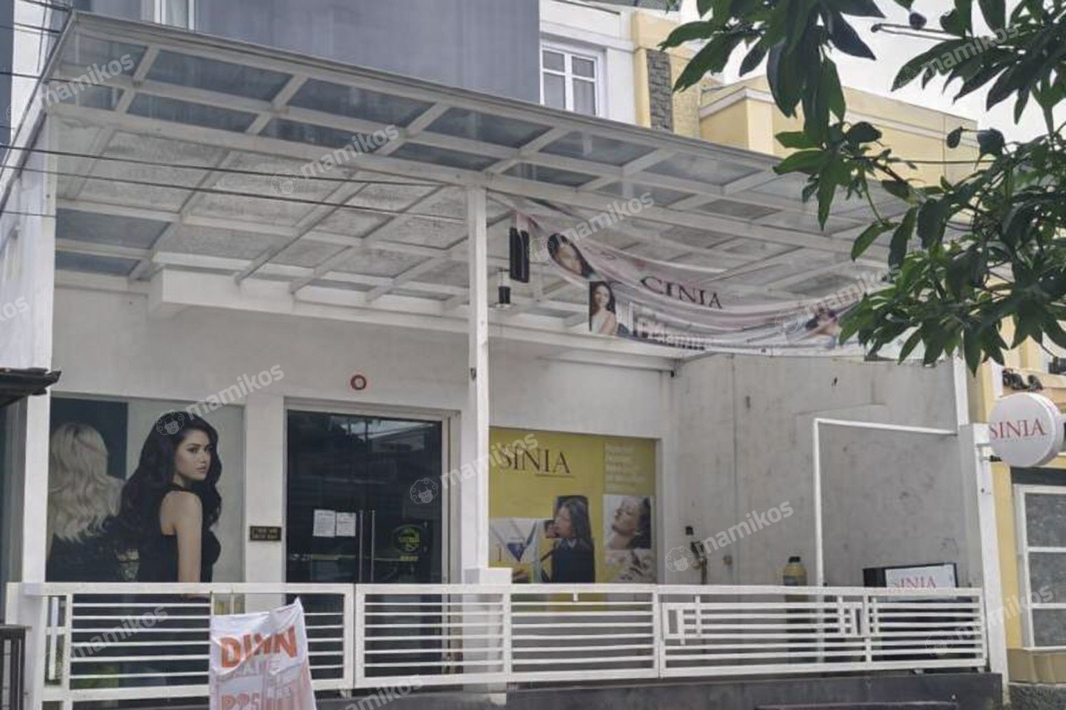 Rumah Sertifikat SHM 4 Kamar Tidur 4 Kamar Mandi Kav DKI Jakarta Barat