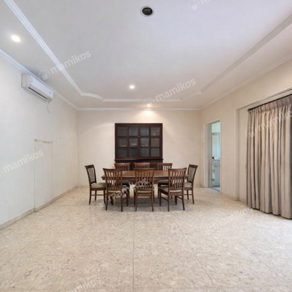 Rumah Sertifikat SHM 4 Kamar Tidur 4 Kamar Mandi Kemang Jakarta Selatan - Photo 5