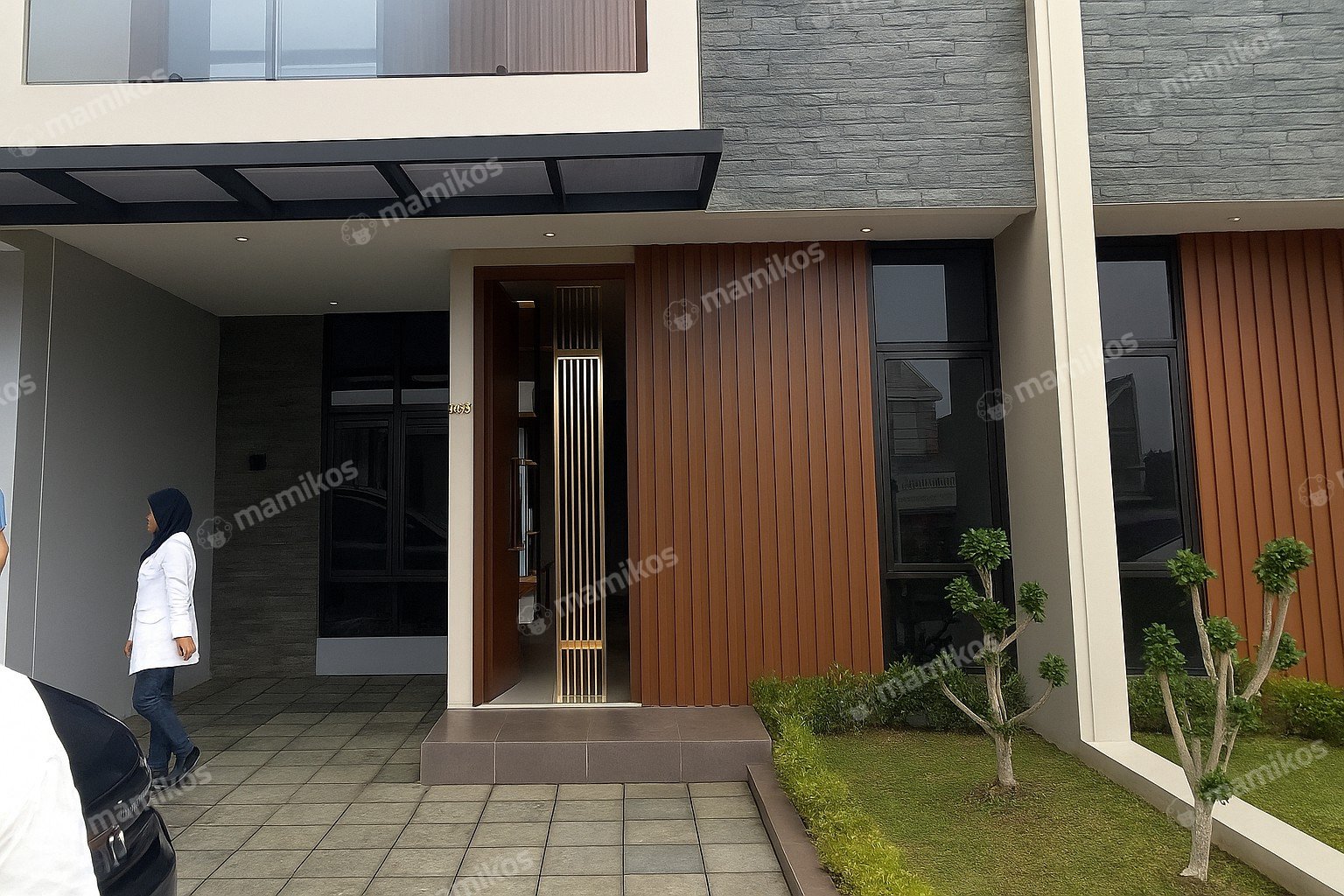 Rumah Sertifikat SHM 4 Kamar Mandi 4 Lantai Meruya Jakarta Barat