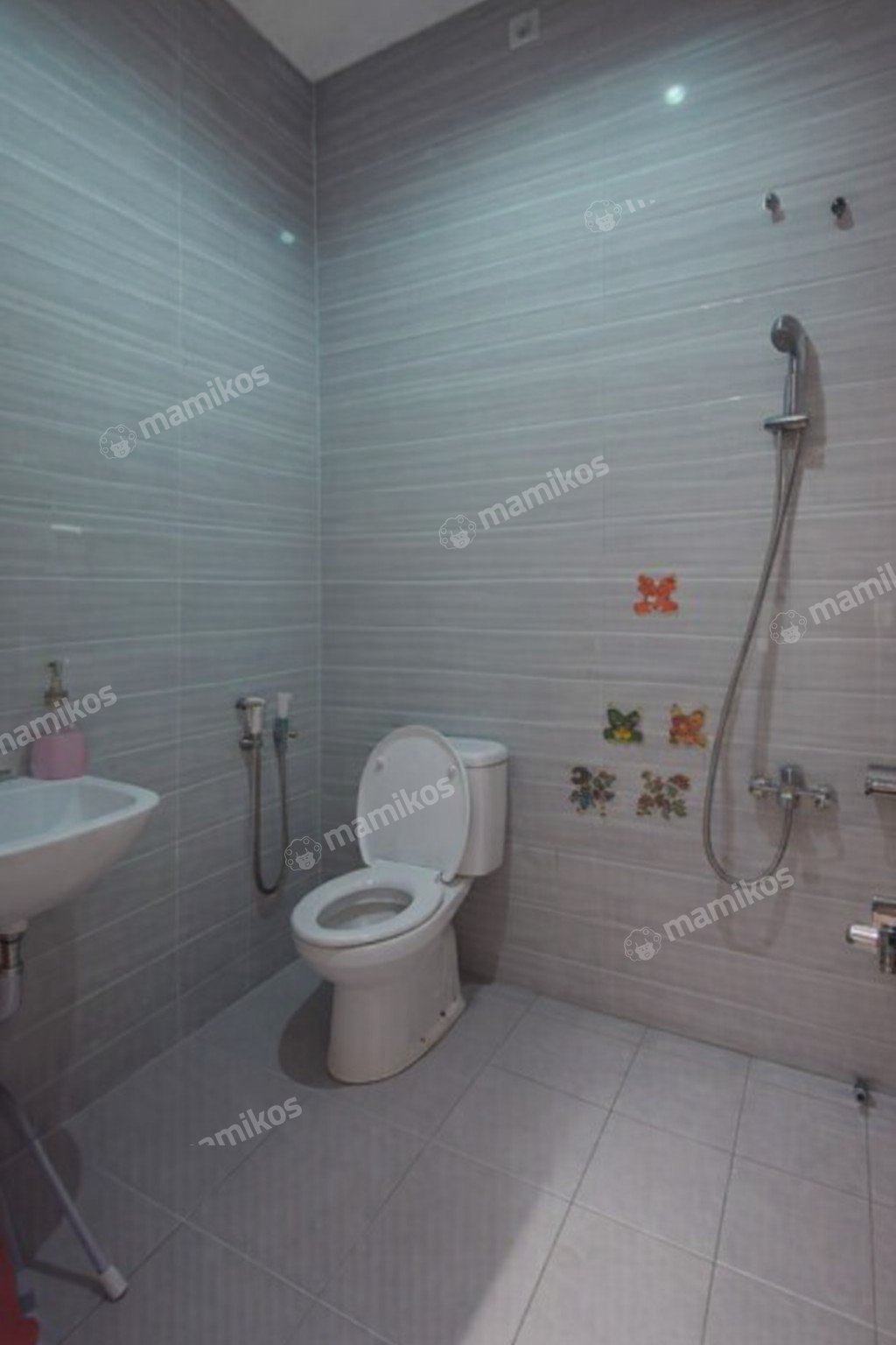 Rumah Sertifikat SHM 3 Kamar Tidur 4 Kamar Mandi Taman Surya Jakarta Barat - Photo 2