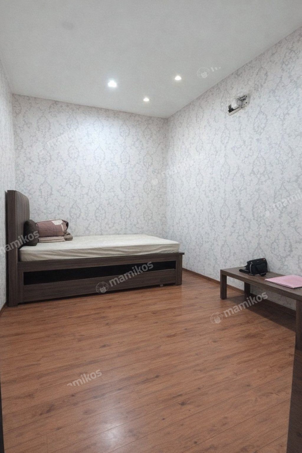 Rumah Sertifikat SHM 3 Kamar Tidur 4 Kamar Mandi Taman Surya Jakarta Barat - Photo 3