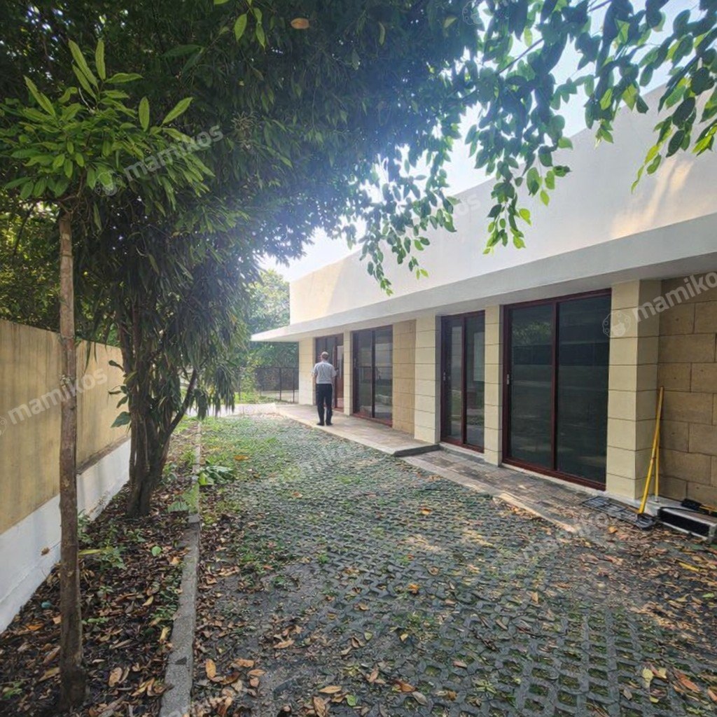 Rumah Sertifikat SHM 4 Kamar Tidur 5 Kamar Mandi Radio Dalam Jakarta Selatan - Photo 3