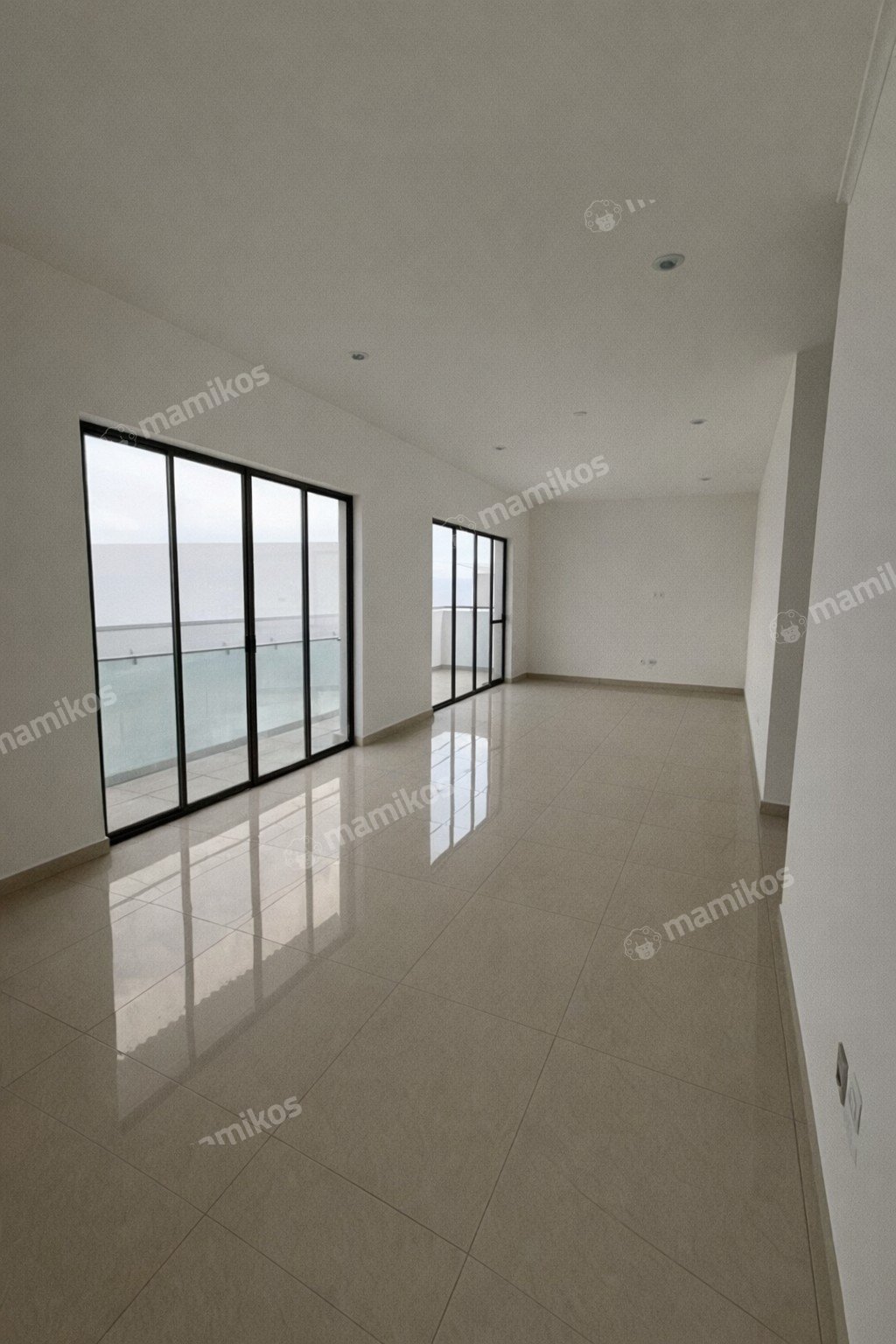 Rumah Sertifikat HGB 4 Kamar Tidur 5 Kamar Mandi Golf Island Jakarta Utara - Photo 3