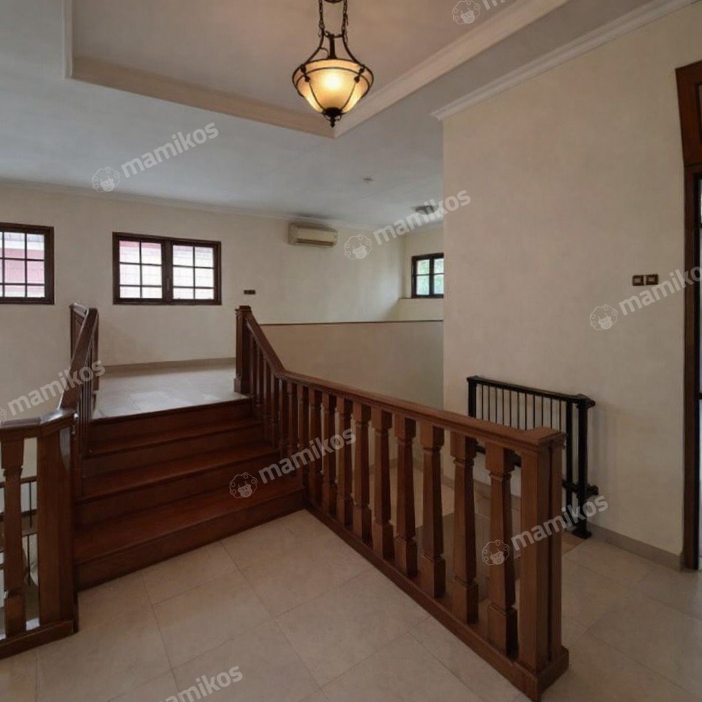 Rumah Sertifikat SHM 6 Kamar Tidur 4 Kamar Mandi Pondok Indah Jakarta Selatan - Photo 3