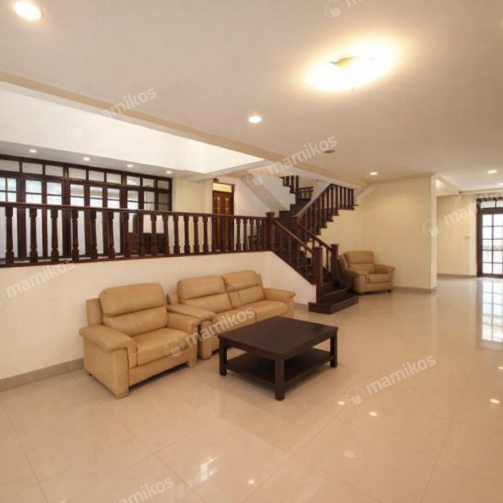 Rumah Sertifikat SHM 6 Kamar Tidur 4 Kamar Mandi Pondok Indah Jakarta Selatan - Photo 4
