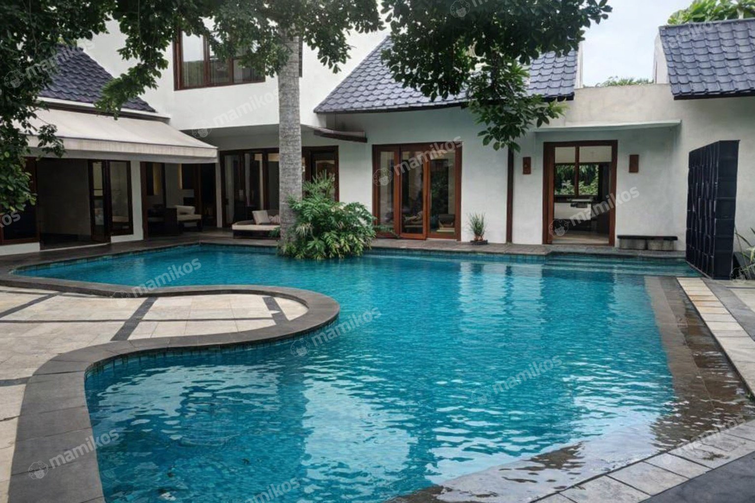 Rumah Sertifikat SHM 6 Kamar Tidur 6 Kamar Mandi Cilandak Jakarta Selatan