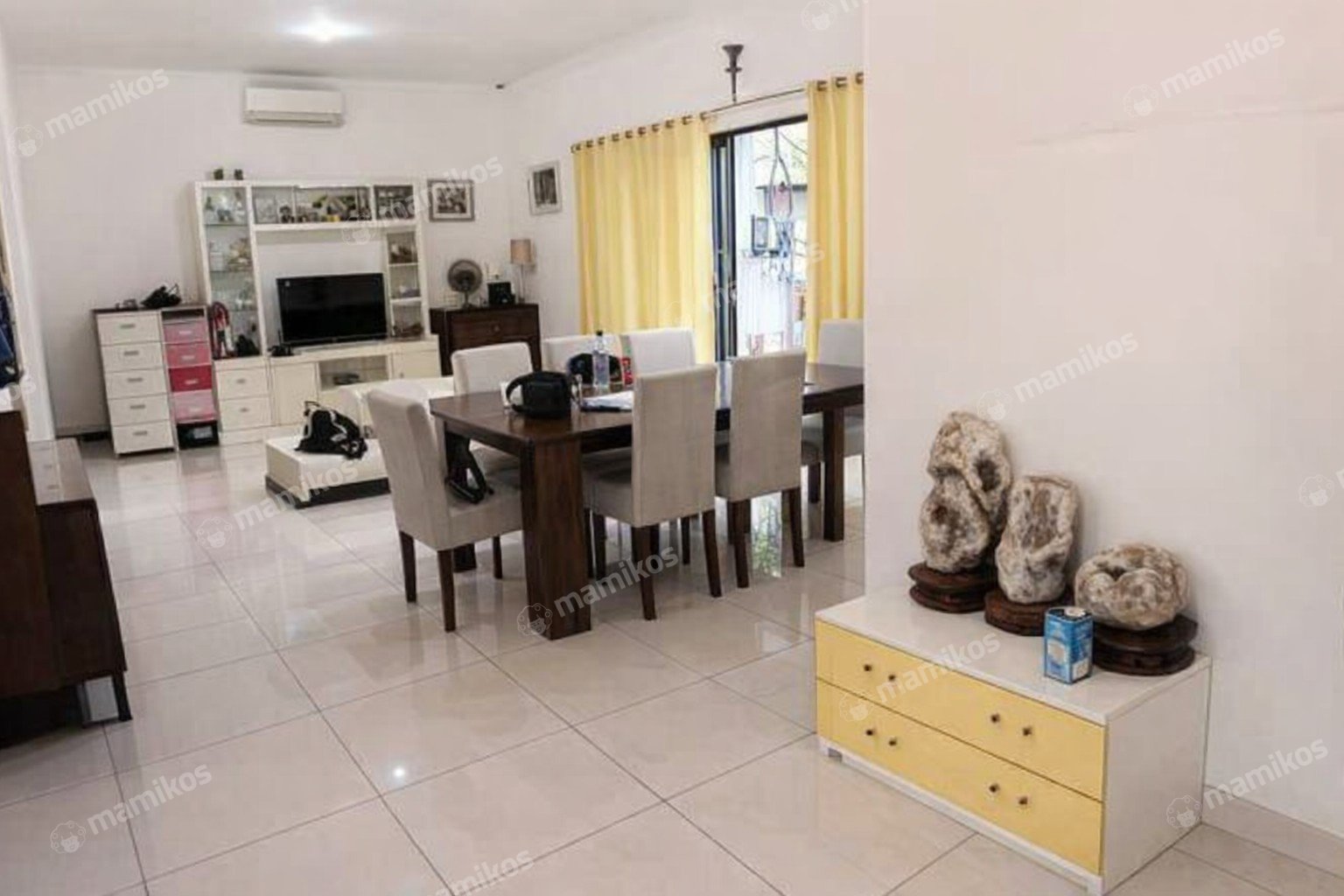 Rumah Sertifikat SHM 4 Kamar Tidur 4 Kamar Mandi Jakarta Garden City Jakarta Timur
