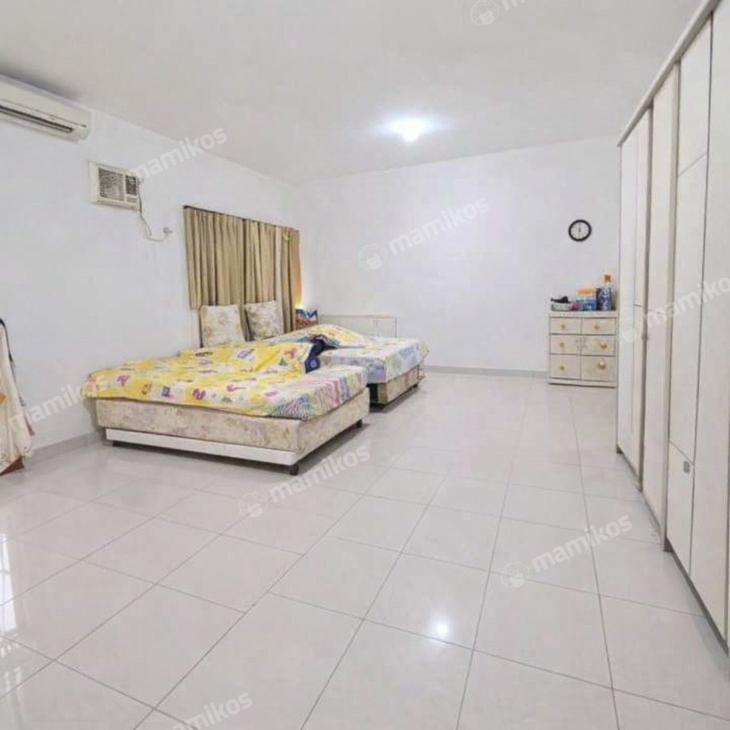 Rumah Sertifikat SHM 4 Kamar Tidur 4 Kamar Mandi Jakarta Garden City Jakarta Timur - Photo 4