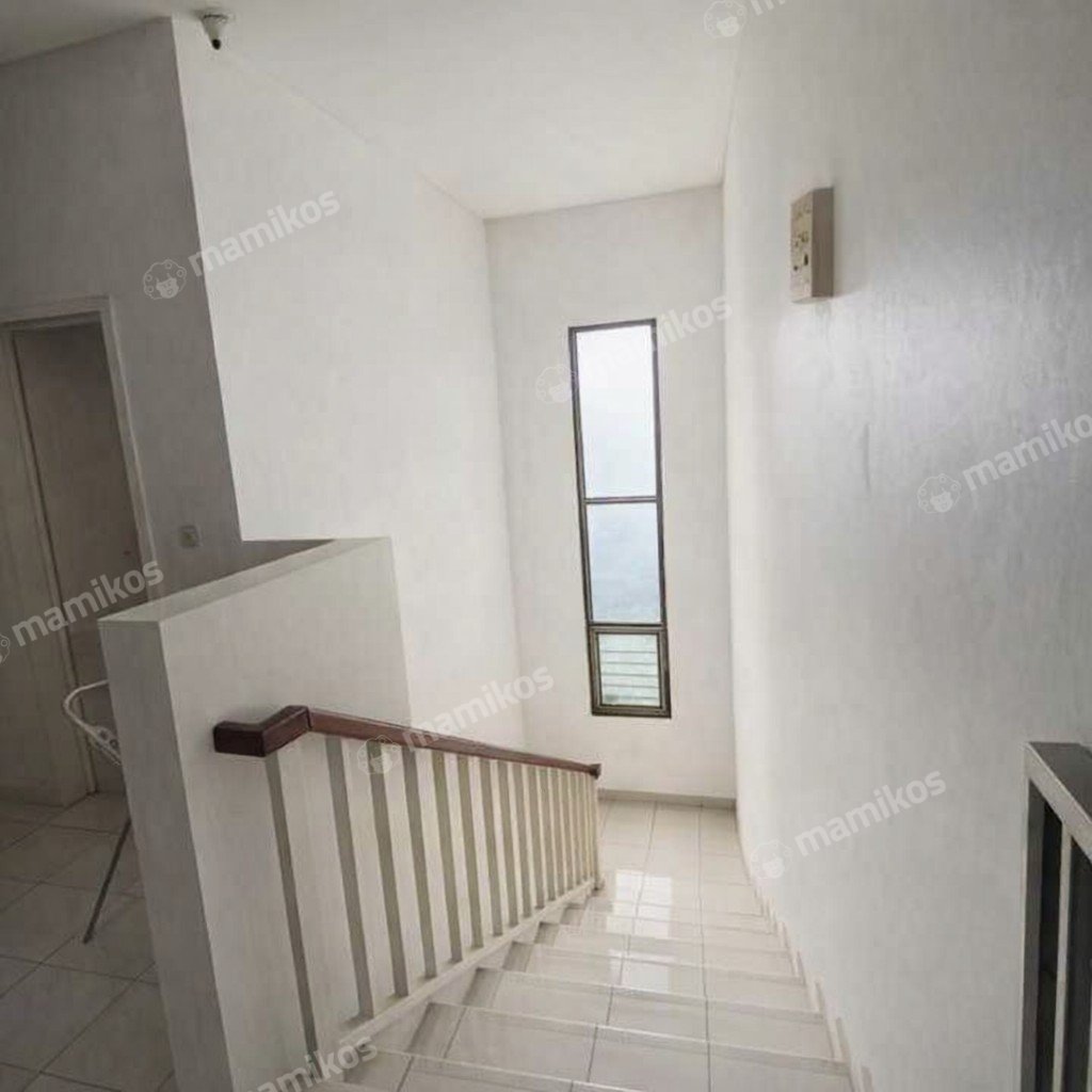 Rumah Sertifikat SHM 4 Kamar Tidur 4 Kamar Mandi Jakarta Garden City Jakarta Timur - Photo 5