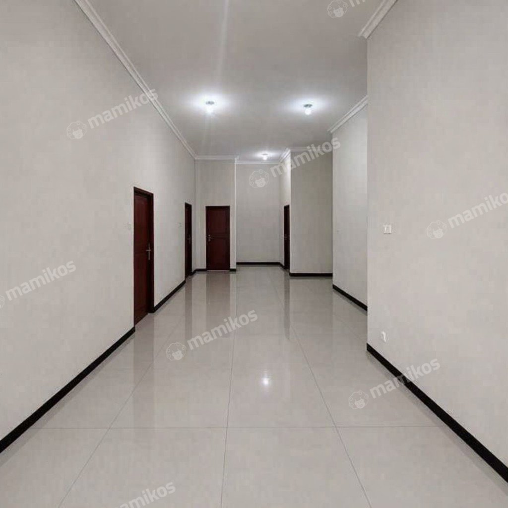 Rumah Sertifikat SHM 5 Kamar Tidur 5 Kamar Mandi Tebet Jakarta Selatan - Photo 3
