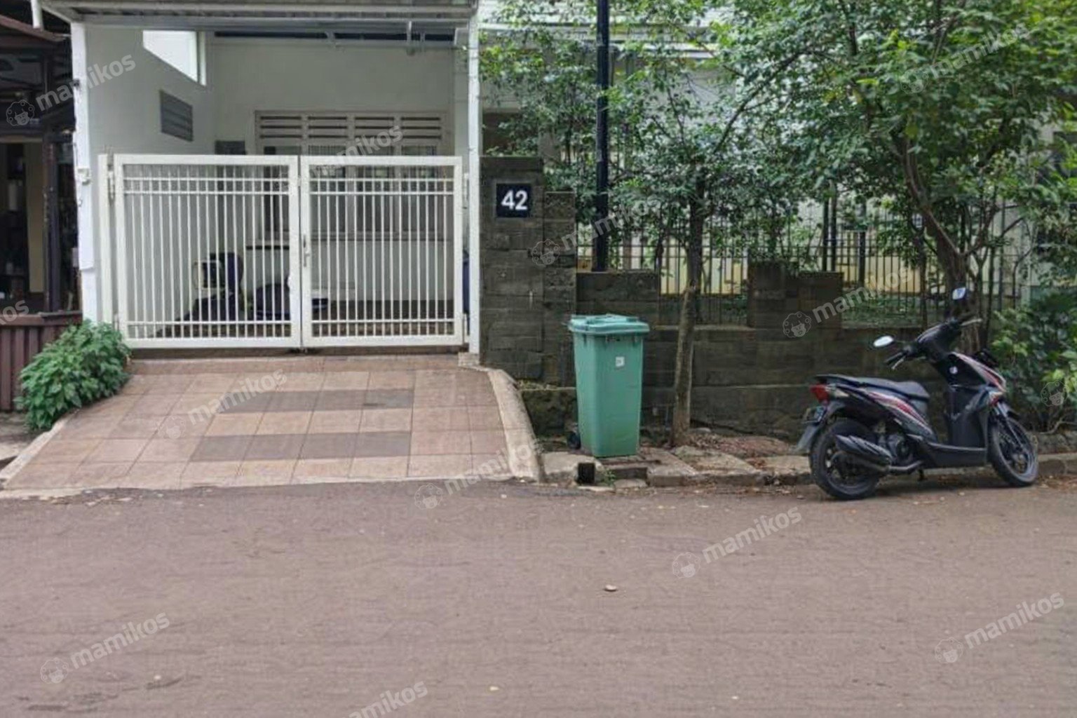 Rumah Sertifikat SHM 3 Kamar Tidur 2 Kamar Mandi Kalibata Jakarta Selatan - Photo 2