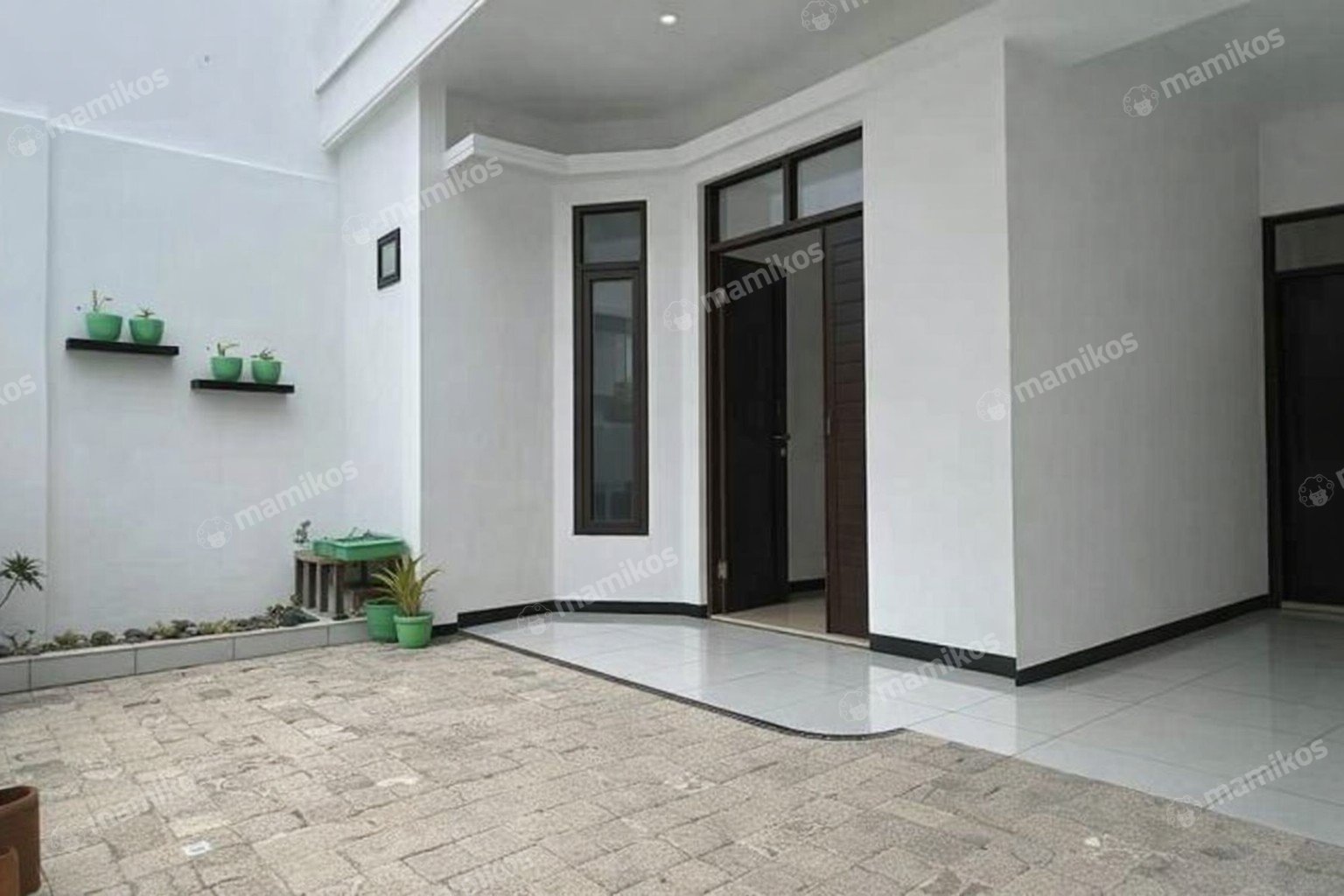 Rumah Sertifikat SHM 4 Kamar Tidur 4 Kamar Mandi Senopati Jakarta Selatan
