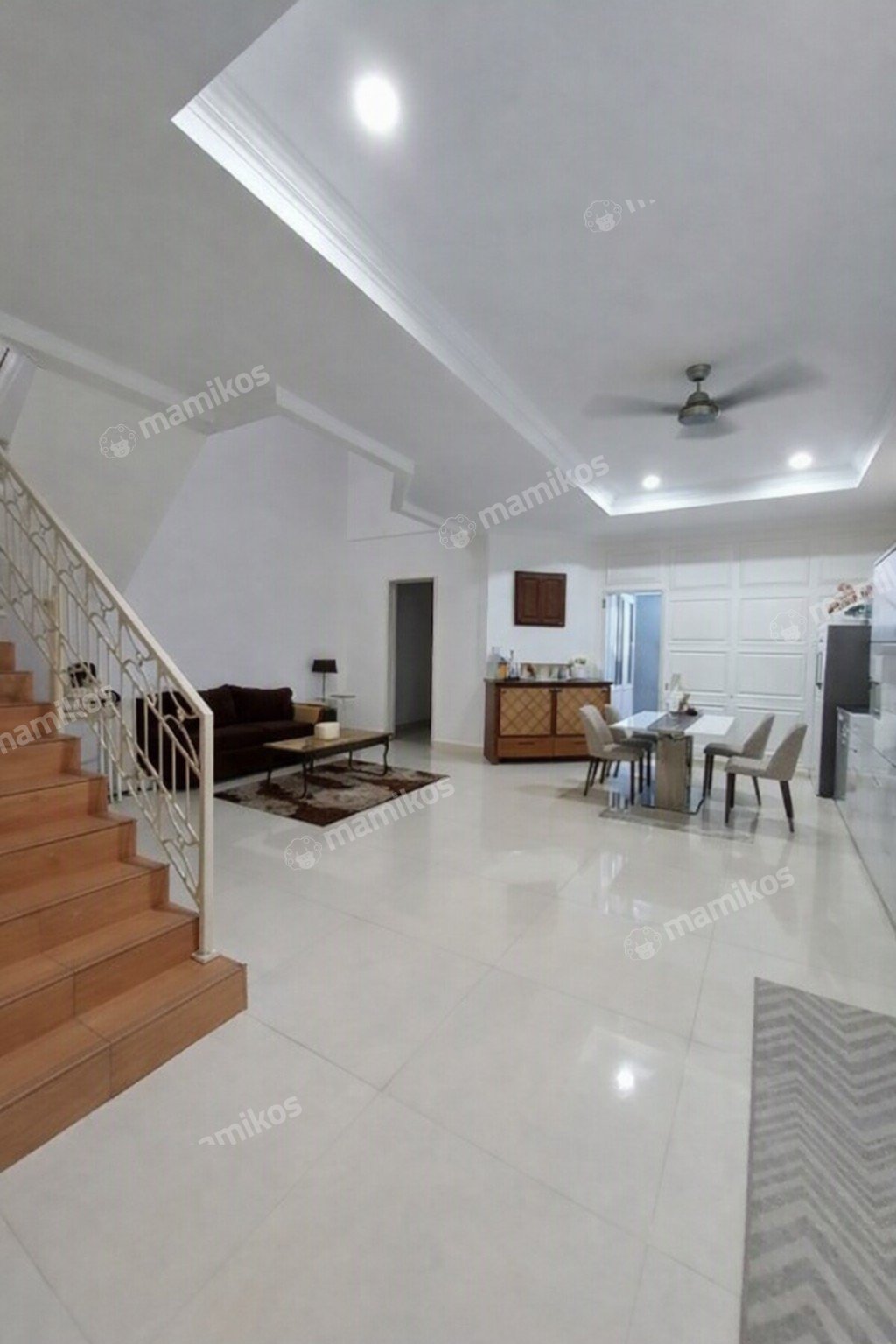Rumah Sertifikat SHM 4 Kamar Tidur 3 Kamar Mandi Kelapa Gading Jakarta Utara - Photo 2