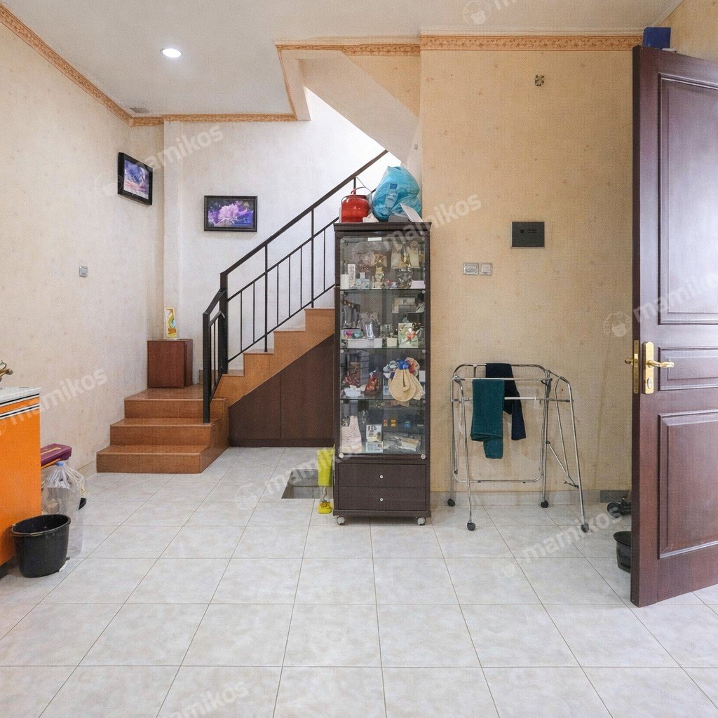 Rumah Sertifikat SHM 3 Kamar Tidur 3 Kamar Mandi Kembangan Jakarta Barat - Photo 4