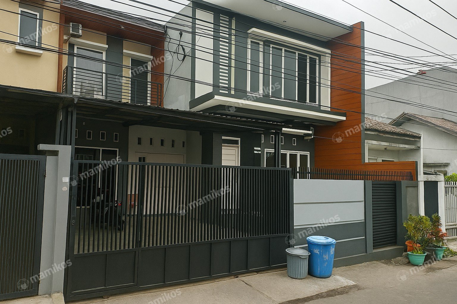 Rumah Sertifikat HGB 7 Kamar Tidur 3 Kamar Mandi Meruya Jakarta Barat - Photo 2