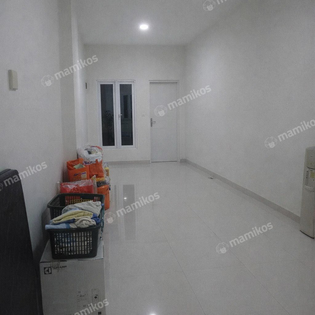 Rumah Sertifikat SHM 4 Kamar Tidur 2 Kamar Mandi Citra Garden Jakarta Barat - Photo 3