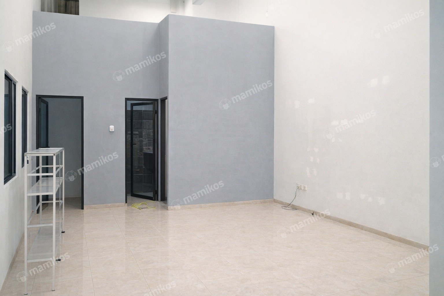 Rumah Sertifikat SHM 3 Kamar Tidur 1 Kamar Mandi Pulomas Jakarta Timur - Photo 2