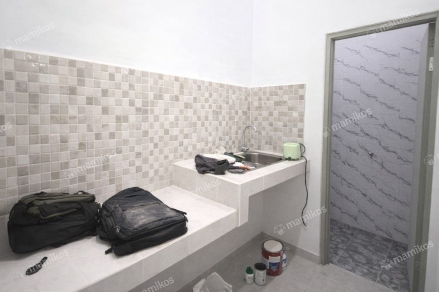 Rumah Sertifikat SHM 3 Kamar Tidur 3 Kamar Mandi Kelapa Gading Jakarta Utara - Photo 4