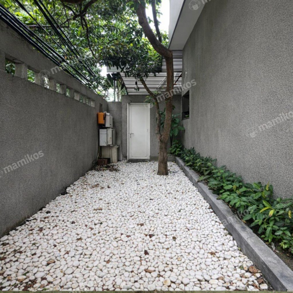 Rumah Sertifikat SHM 4 Kamar Tidur 3 Kamar Mandi Cilandak Jakarta Selatan - Photo 2