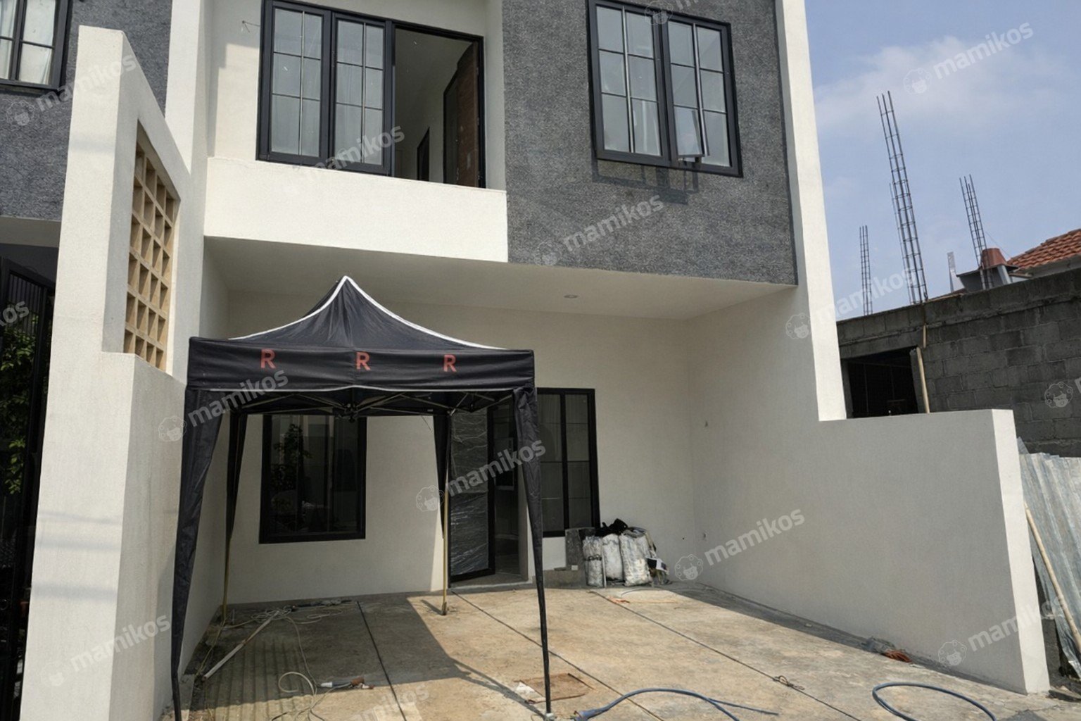 Rumah Sertifikat SHM 2 Kamar Tidur 2 Kamar Mandi Jati Padang Jakarta Selatan
