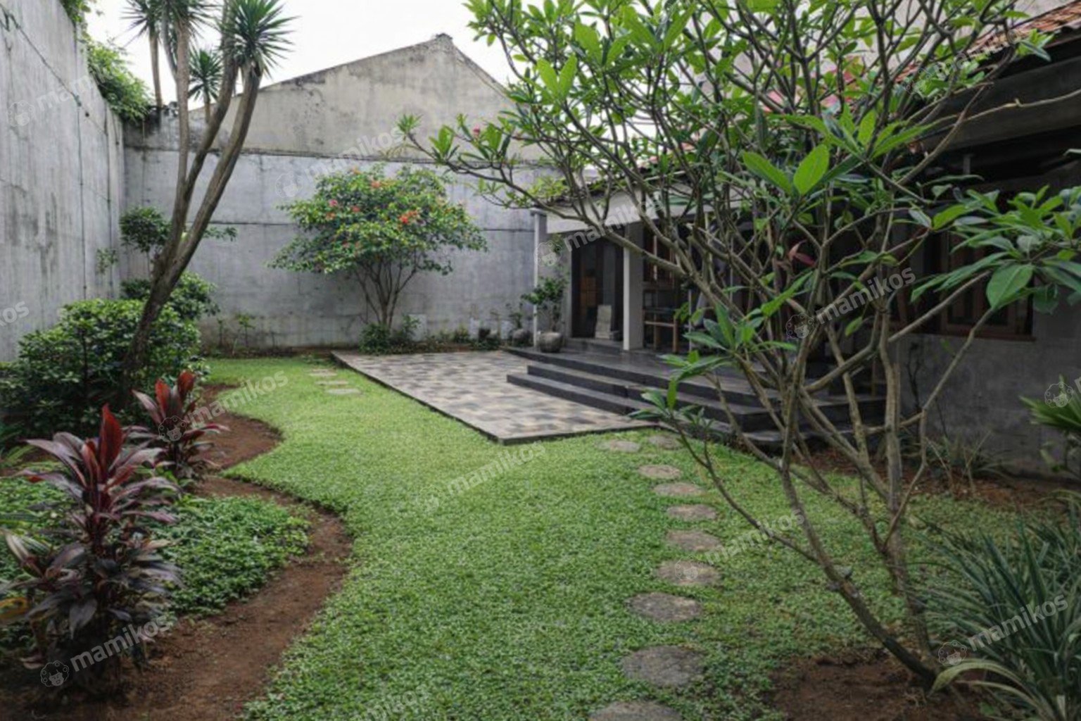 Rumah Sertifikat SHM 4 Kamar Tidur 3 Kamar Mandi Lebak Bulus Jakarta Selatan - Photo 2